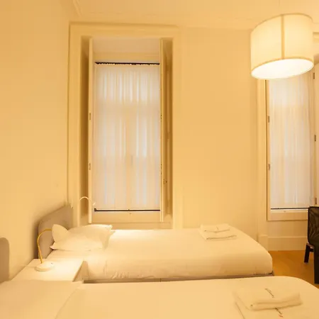 Flh Downtown Minimalist Apartman