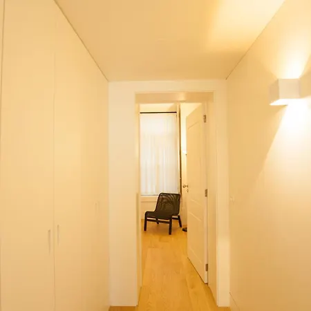 Flh Downtown Minimalist Apartment *