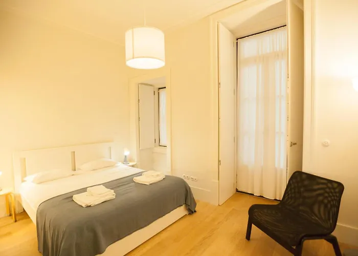 Flh Downtown Minimalist